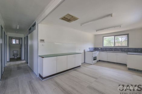 Property photo of 31 Pelican Road Townview QLD 4825