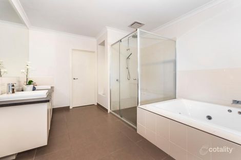 Property photo of 37 Diosma Drive Glen Waverley VIC 3150