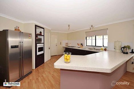 Property photo of 44 Albatross Loop Bennett Springs WA 6063