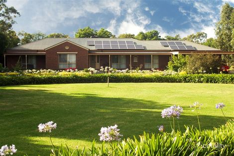 Property photo of 14 McCubbin Place Waldara VIC 3678