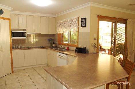 Property photo of 14 McCubbin Place Waldara VIC 3678
