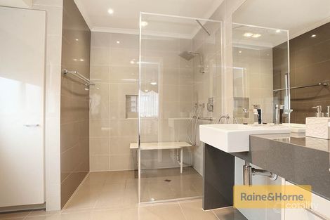Property photo of 28 Maplewood Close Brookfield VIC 3338