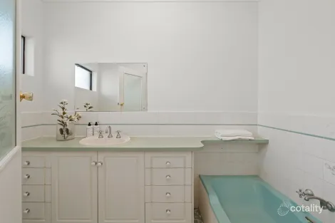 Property photo of 33 Rita Avenue Rostrevor SA 5073