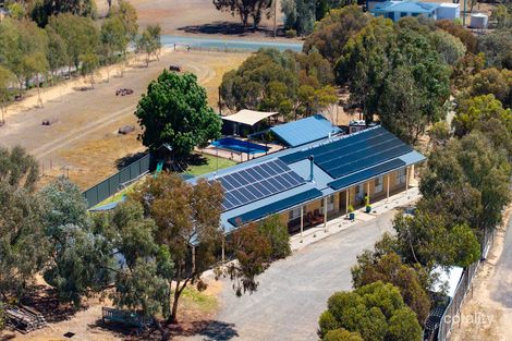 133-137 Hetherington St, Deniliquin, NSW 2710