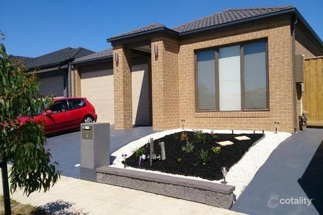 7 Falstone Cct, Mickleham, VIC 3064