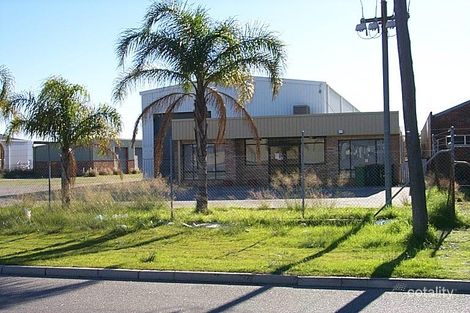 5 Malcolm Rd, Maddington, WA 6109