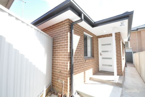 102 Binalong Rd, Toongabbie, NSW 2146