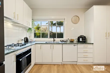 Property photo of 534 Douglas Road Lavington NSW 2641