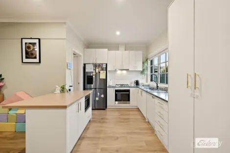 Property photo of 534 Douglas Road Lavington NSW 2641