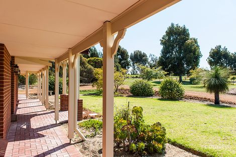 Property photo of 35 Limousin Way Lower Chittering WA 6084