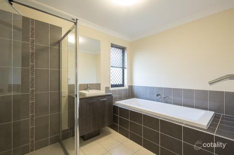 Property photo of 25 Dewberry Place Bridgeman Downs QLD 4035
