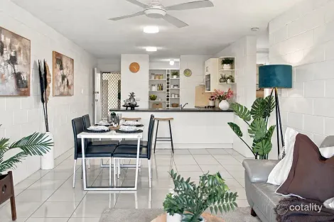 2/118 Mitchell St, North Ward, QLD 4810