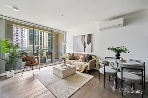 Property photo of 1107E/888 Collins Street Docklands VIC 3008
