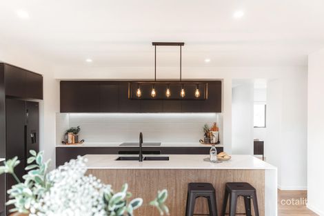 38 Somerfield Rtt, Woodhill, QLD 4285