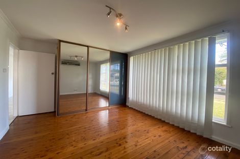 Property photo of 28 Hemingway Crescent Fairfield NSW 2165