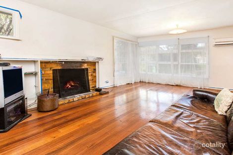 Property photo of 2 Whitehead Street Blairgowrie VIC 3942