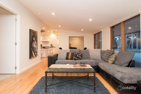 Property photo of 34 Seaview Road Tyabb VIC 3913