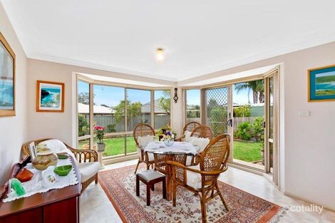 Property photo of 13 Dehavilland Circuit Hamlyn Terrace NSW 2259