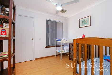 Property photo of 16 Kimberley Way Parkwood WA 6147