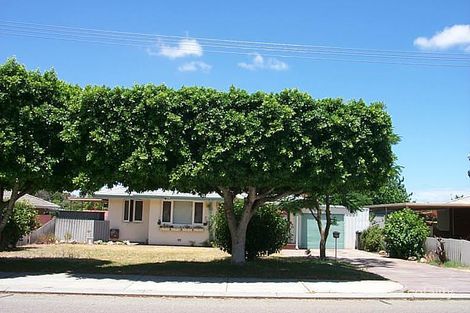 5 Durrant Ave, Parmelia, WA 6167