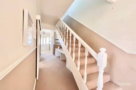 Property photo of 31 Rowan Parade Wendouree VIC 3355