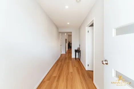 Property photo of 18 Casper Street Cranbourne VIC 3977
