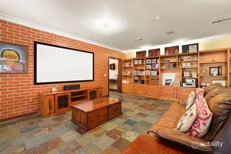 Property photo of 10 Erica Court Hoppers Crossing VIC 3029