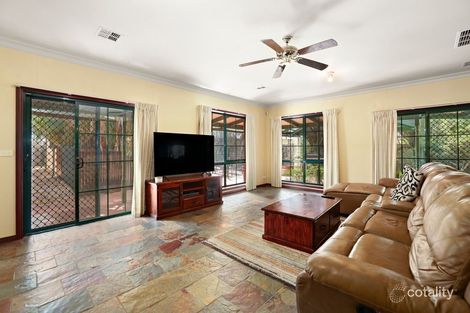 Property photo of 10 Erica Court Hoppers Crossing VIC 3029