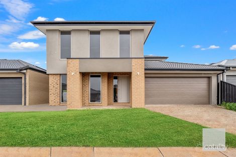 4 Derrimut St, Rockbank, VIC 3335