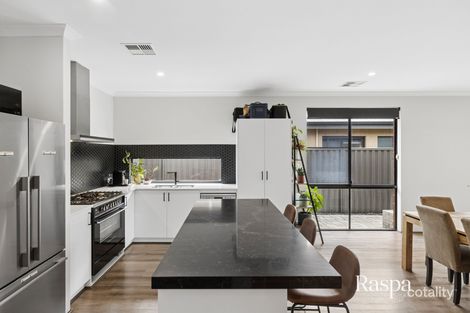 Property photo of 7 Marl Way Piara Waters WA 6112