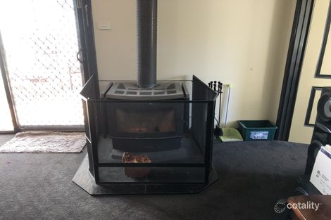 Property photo of 27 Cassiterite Crescent Ardlethan NSW 2665