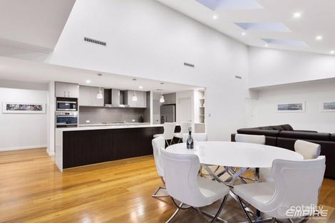 Property photo of 14 Capri Rise Yangebup WA 6164