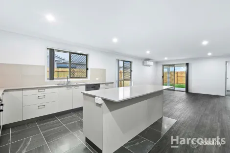 4 Frederick Cct, Eli Waters, QLD 4655