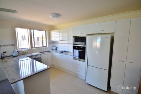 Property photo of 10 Lawver Crescent Lake Munmorah NSW 2259