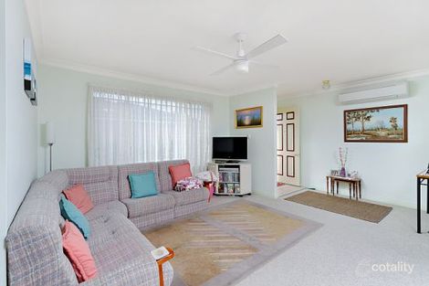 Property photo of 4/293-295 Henry Parry Drive Wyoming NSW 2250