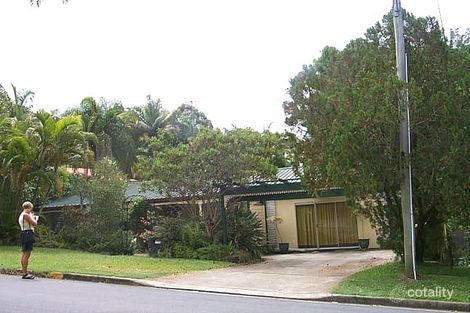 27 Canara St, Benowa, QLD 4217