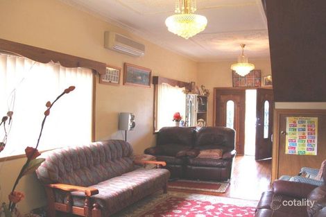 Property photo of 9 Barnes Avenue Earlwood NSW 2206