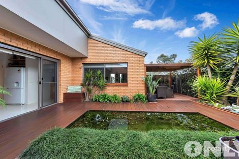 Property photo of 11 Paratea Lane Cranbourne North VIC 3977