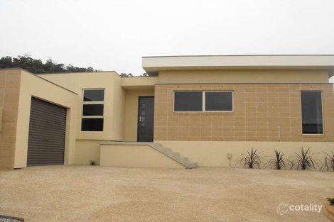 214 Derwent Ave, Lindisfarne, TAS 7015