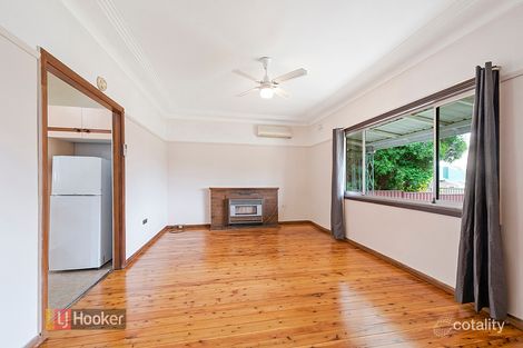 Property photo of 4 Bulli Road Toongabbie NSW 2146