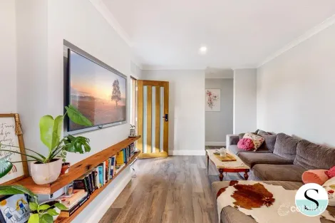 Property photo of 14 Redwood Place Gateshead NSW 2290