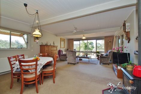Property photo of 2 Centre Grove Healesville VIC 3777