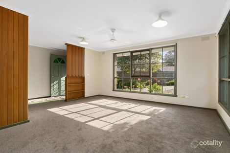 Property photo of 2 Nepean Place Mornington VIC 3931