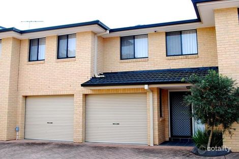 Property photo of 4/5-7 Wedge Place Lurnea NSW 2170