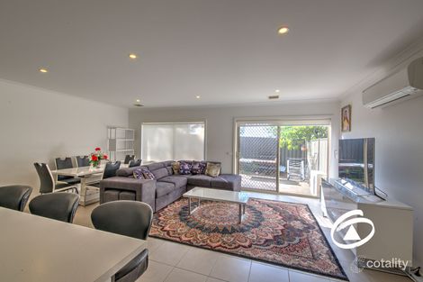 Property photo of 30/23 Atlantic Drive Pakenham VIC 3810