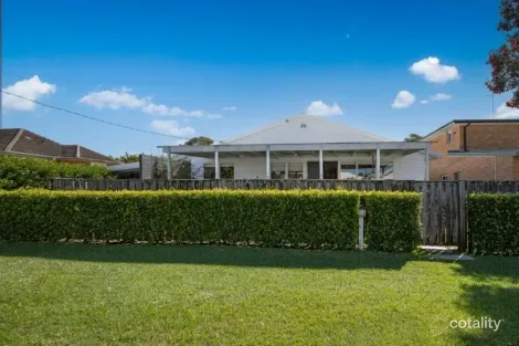 Property photo of 64 Coombe Avenue Hope Island QLD 4212