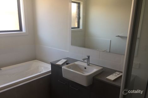 Property photo of 23 Mietta Terrace Greenvale VIC 3059