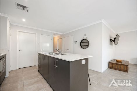 Property photo of 54 Barossa Loop Harrisdale WA 6112