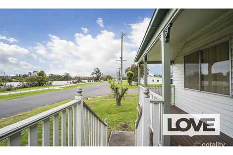 Property photo of 8 Creek Reserve Road Boolaroo NSW 2284