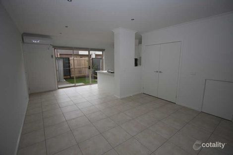 Property photo of 16 Ryrie Grove Wollert VIC 3750